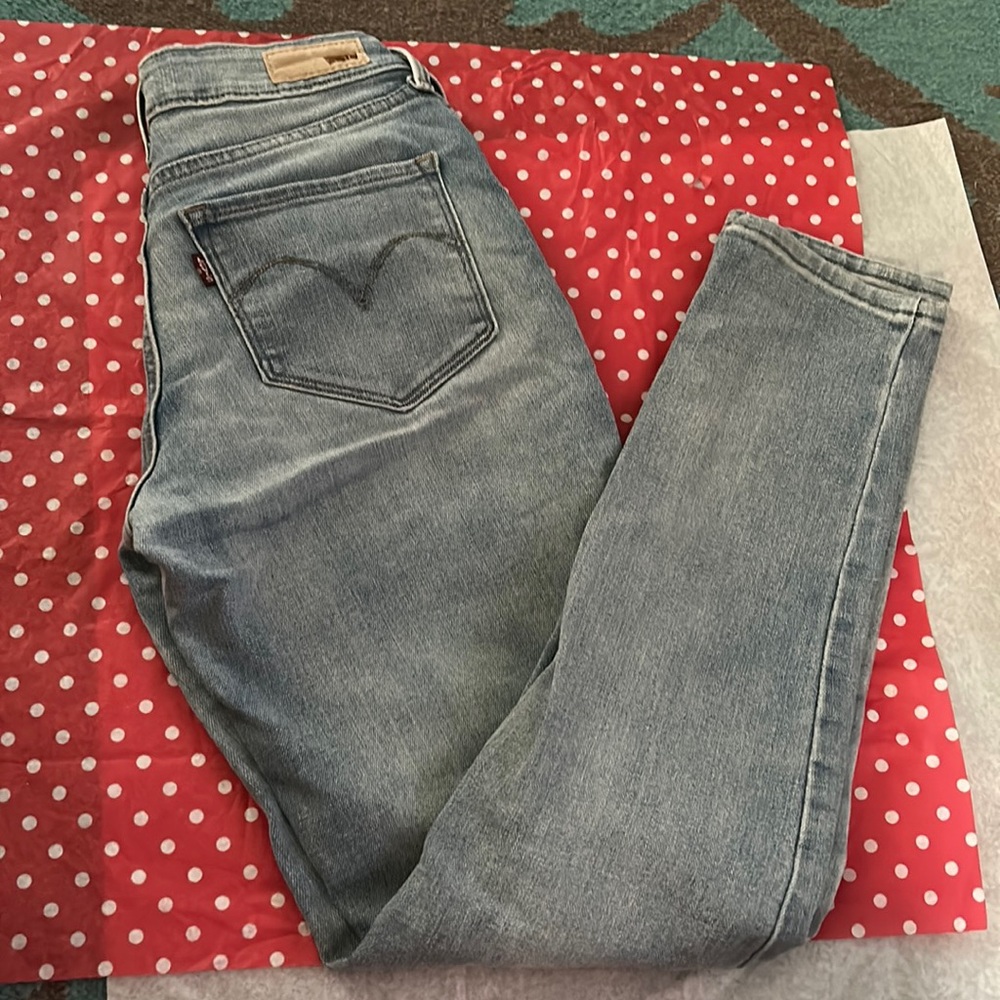Levi bold curve mid rise skinny 2/26 jeans
